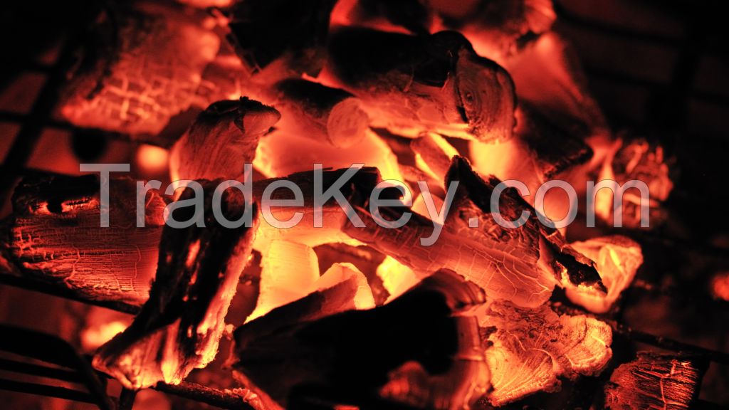 Natural Black Lump Hardwood Charcoal