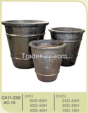 Glazed ceramic flower pots