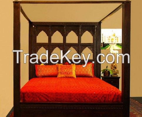 Devi Canopy Bed