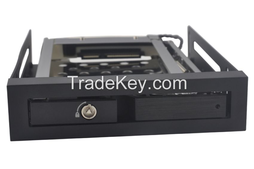 Single2.5in hard Drives for 3.5In Tray less Hot Swap UNESTECH Aluminum Case SATA Mobile Rack