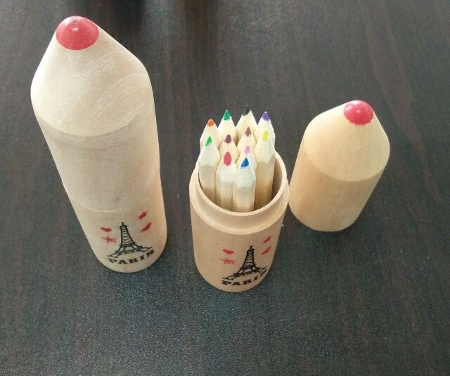 high quality rocket woodcase with 12 color pencils