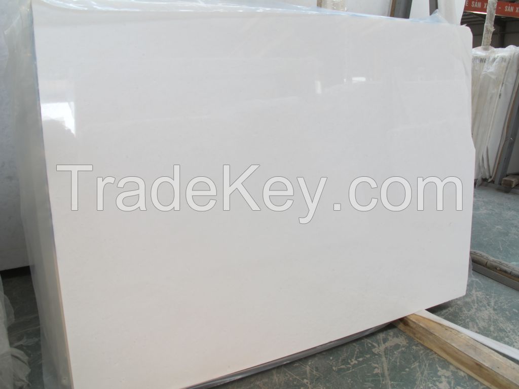 White marble, wooden marble