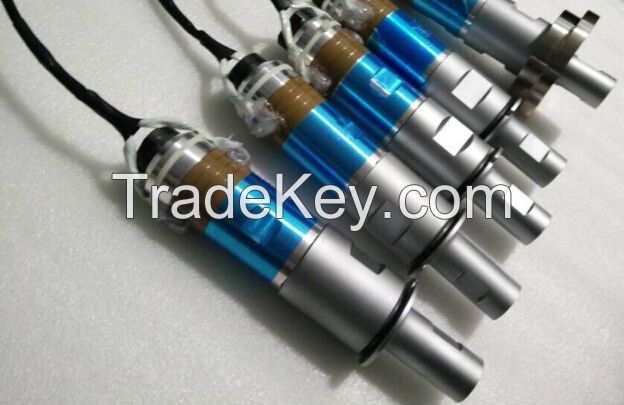 NTK 1800w Ultrasonic Welding Transducer With Booster , 20khz And 11-12nf Capacitance