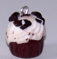 Sweet cupcake charms