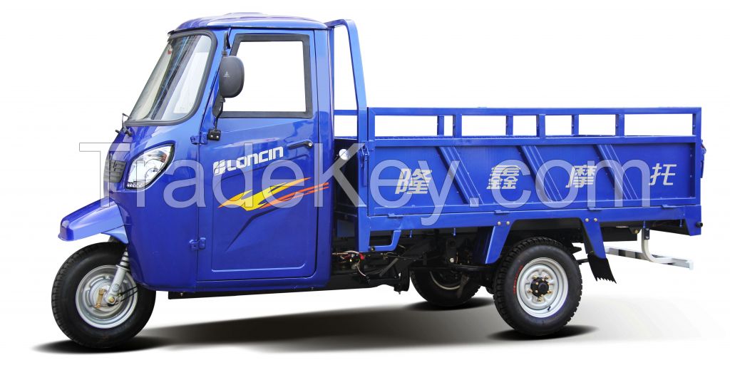 2016 China Gasoline Cargo Motorcycle Closed Cabin Adult Tricycle LYXF with CCC