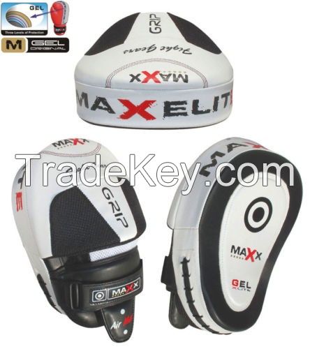 Maxx Aero Curved Focus Pads Black & white