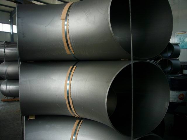 Carbon steel pipe fittings