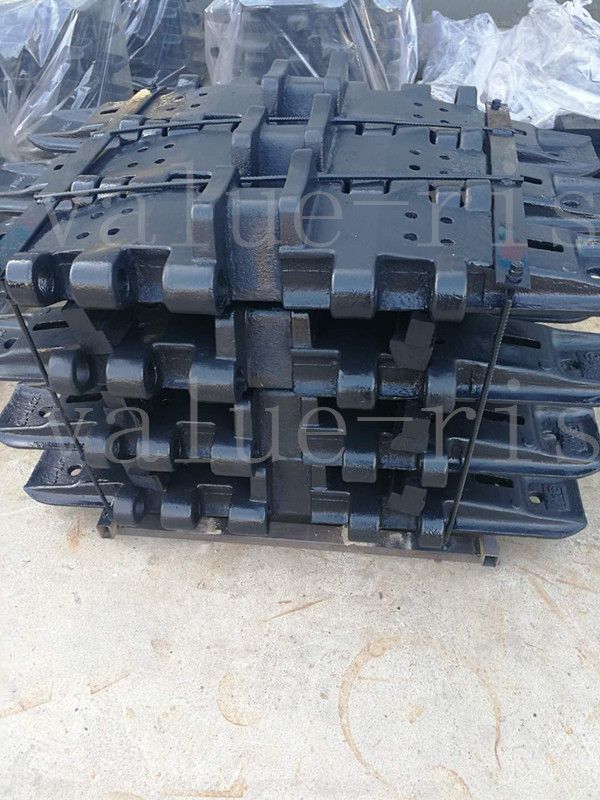 IHI CCH400  track shoe for crawler crane parts