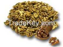 Light-amber walnuts kernels