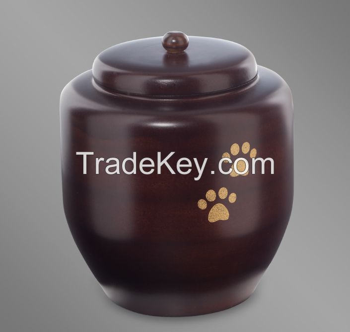 Pet urn