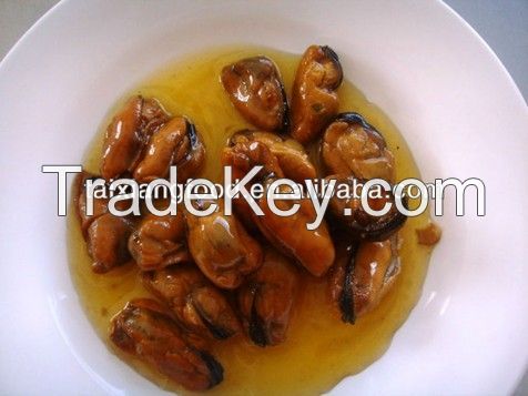 canned smoked mussel in oil