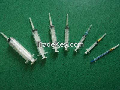 Dispoable syringes