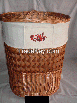 Wicker laundry basket