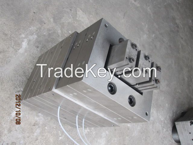 PE wood CO-Extrusion mould