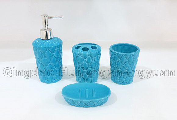 pigmented ceramic bathroom set