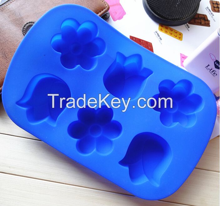 silicone club and tulip soap molds