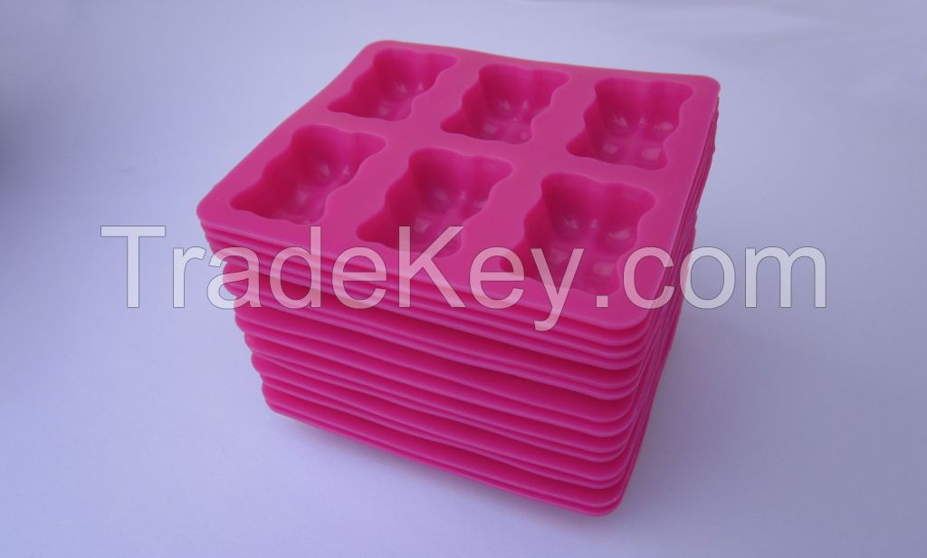 silicone chocolate and ice cube tray