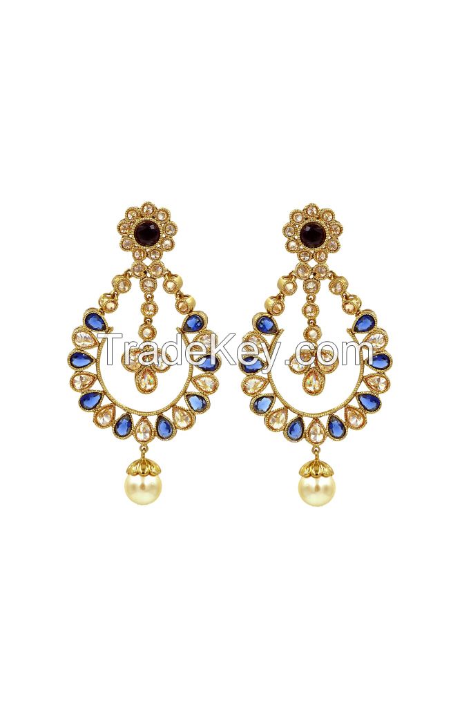 Gold With Round Shaped Earring 