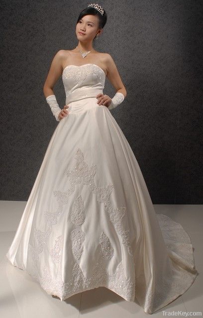 2012 style bridal dress