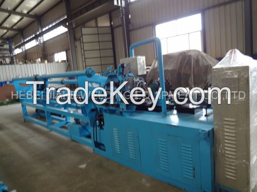 Automatic diamond chain link fence machine