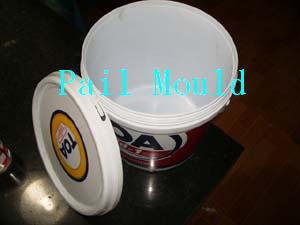 plastic injection mouldings,pail mould,pet mould