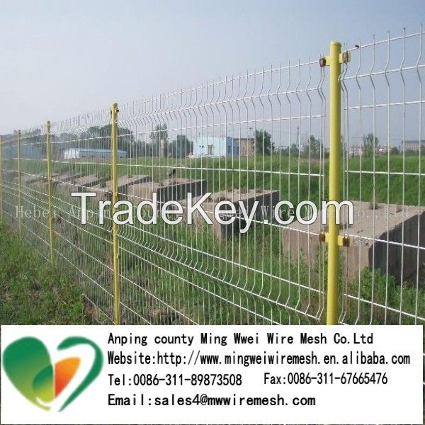 Durable PVC coated curvy welded fence 