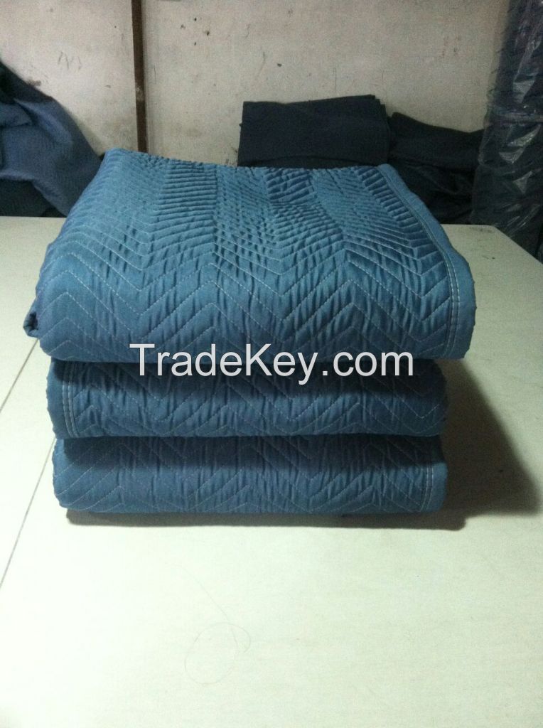 Heavy duty 100% polyester moving blankets for furniture protection and storage