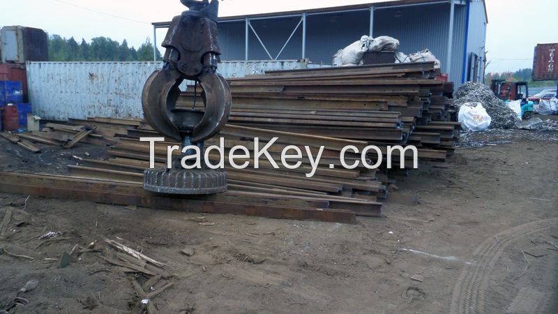 Scrap steel rails