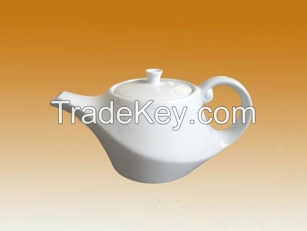 750ml Spiral Flute White Teapot