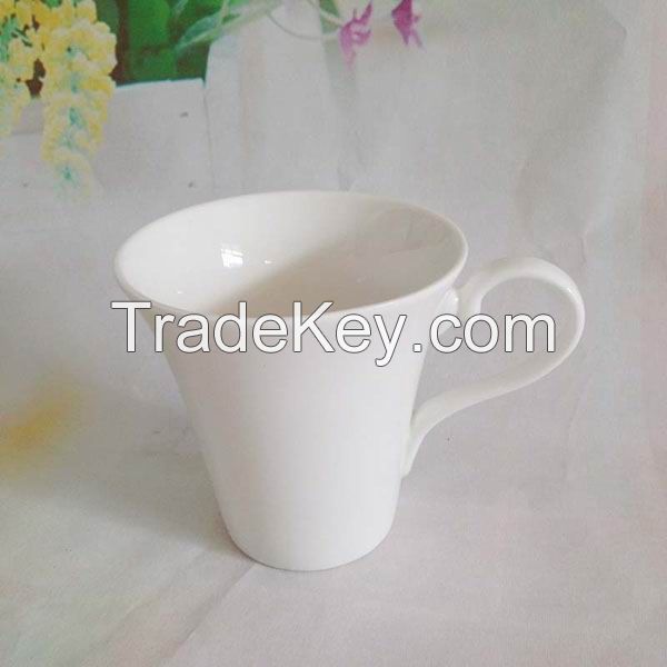 White Mug With Creative Handles