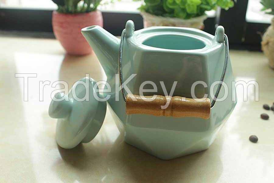 Teapot With A Stainless Steel Handle