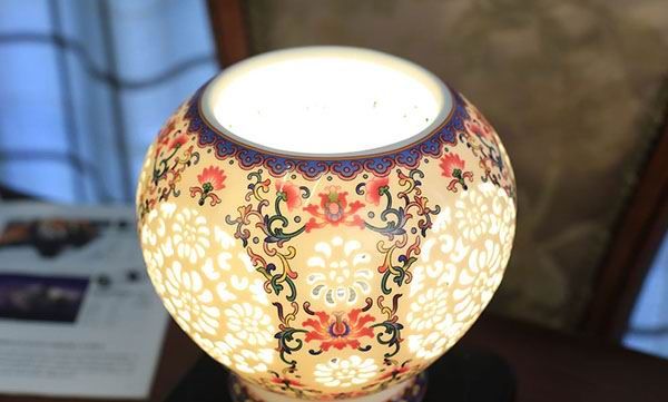 Chinese Hollow Carved Famille Rose Porcelain Lamp with Wooden Lamp Base