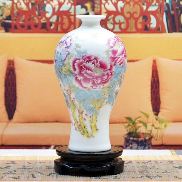 Floral Famille Rose Porcelain Vase