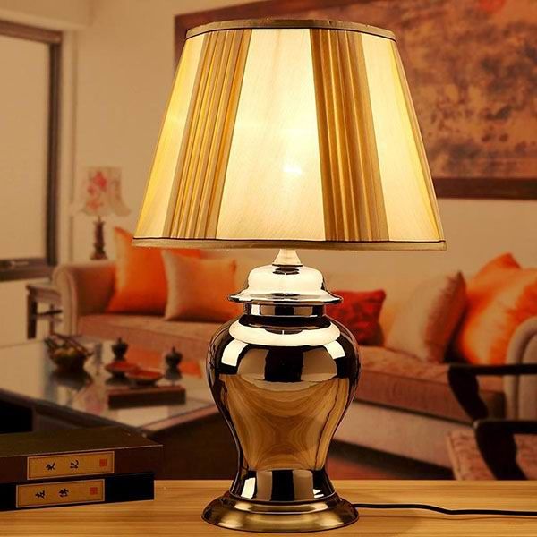 Silver-Plated and Gold-plated Porcelain Lamp