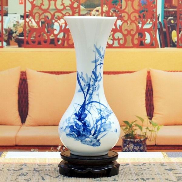 Blue and White  Porcelain Vase With Strong Contrasting Colors