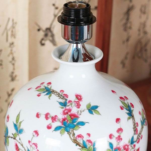 Big Decal Porcelain Lamp