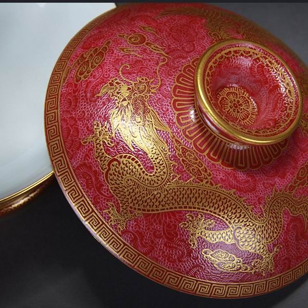 High Quality Handmade Carmine Red Glaze Dragon and Phoenix Bringing Prosperity Porcelain Soup Tureen