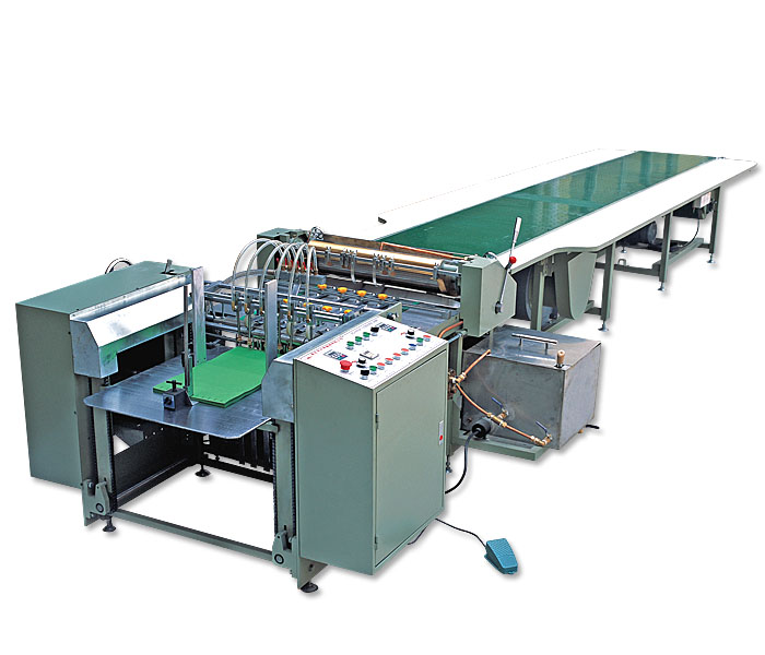 AUTOMATIC GLUING AND GIFT BOX PACKING MACHINE