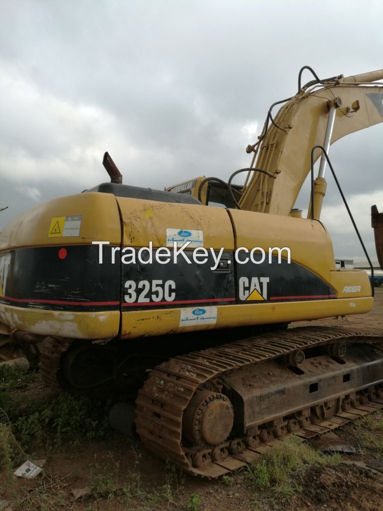 CAT325C