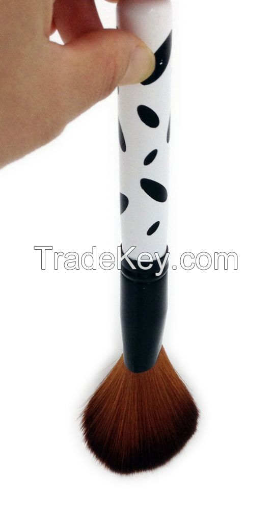 powder brush made in china