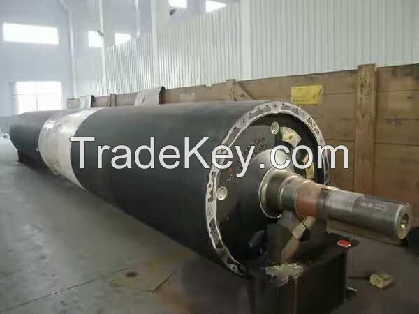 Wire drive Roll for papermaking machinery