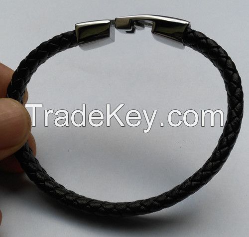 Stainless steel bracelet with leather