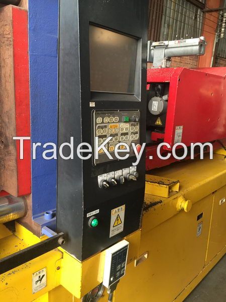 Used plastic injection molding machine: MEIKI 200T