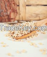 Pine nut kernels, pine nut oil