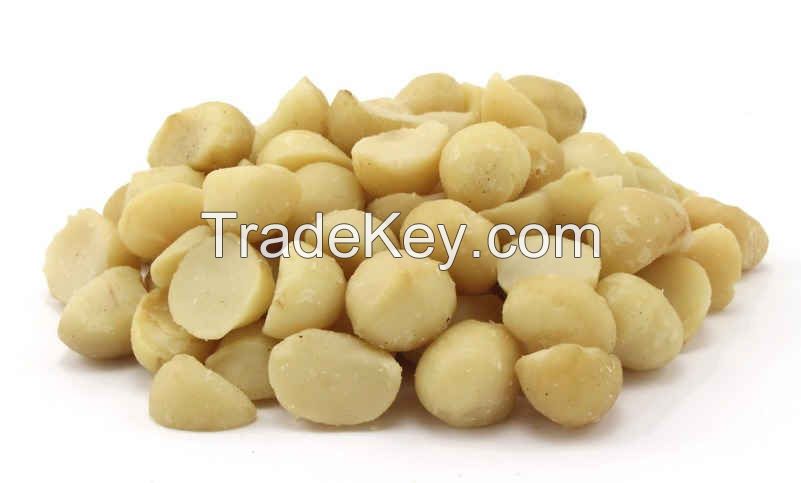 Raw and Roasted Macadamia Nuts