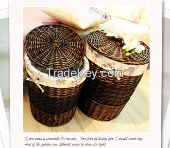 round wicker laundry basket with lid