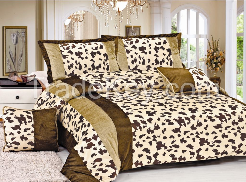 Animal design short velvet comforter set