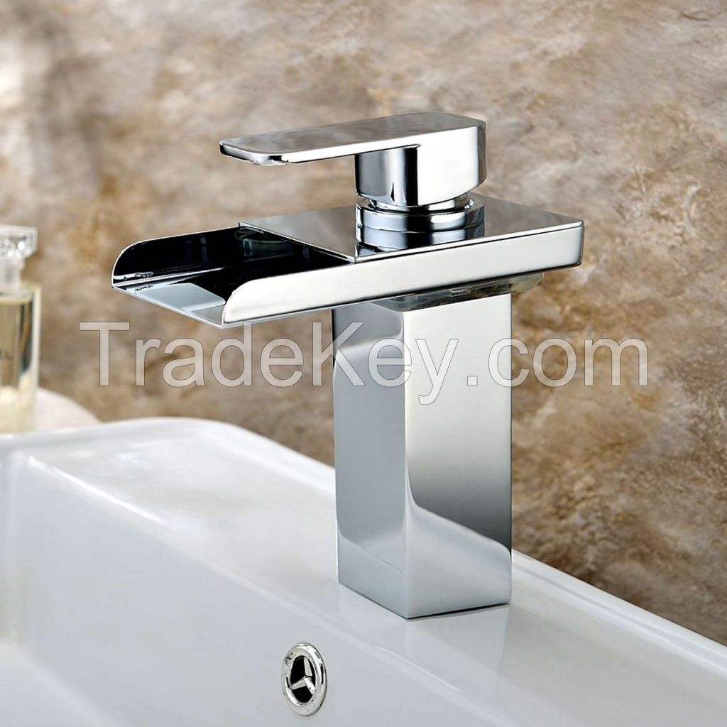 2016 promotional brass chrome LED light basin faucet SRBF3912