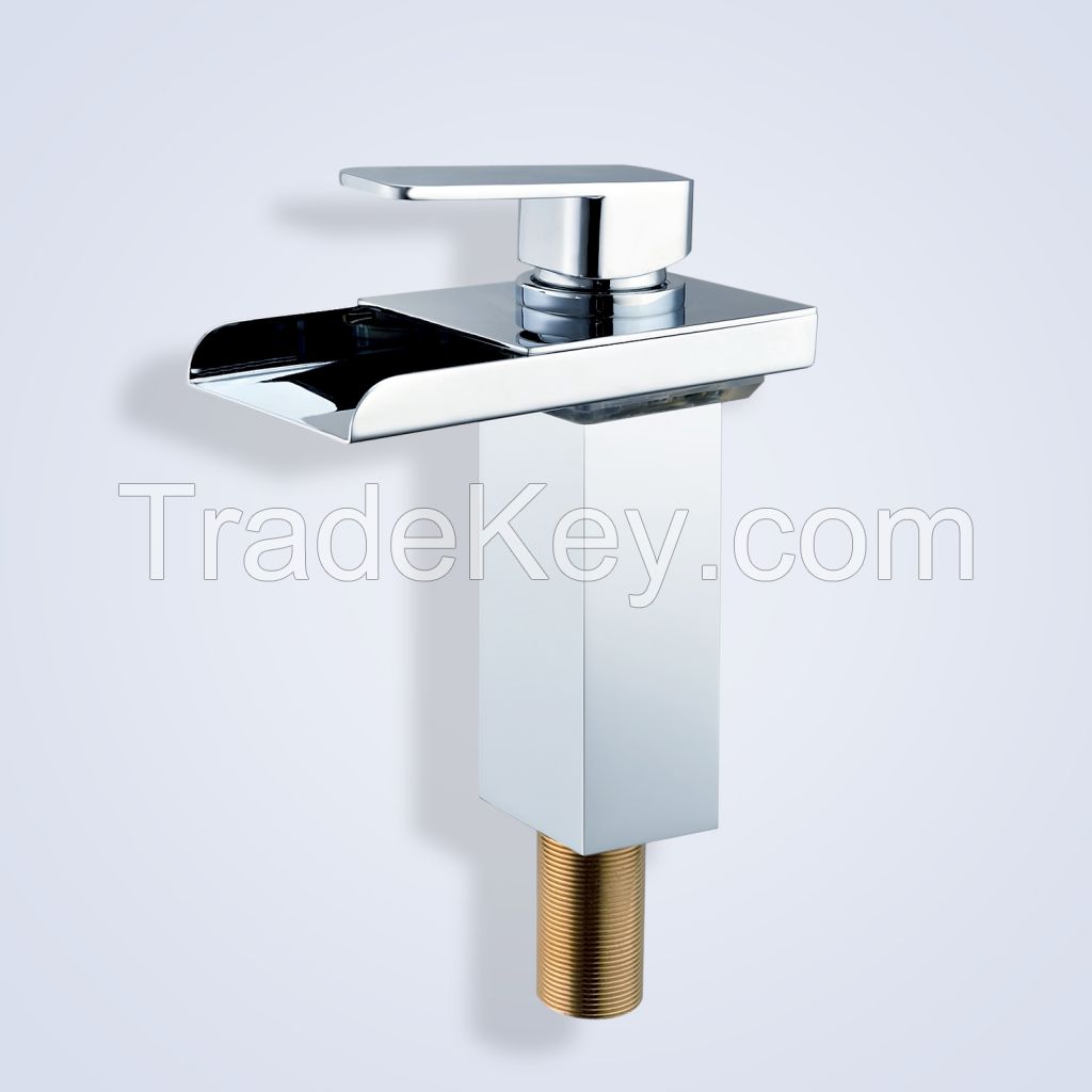 2016 promotional brass chrome LED light basin faucet SRBF3912