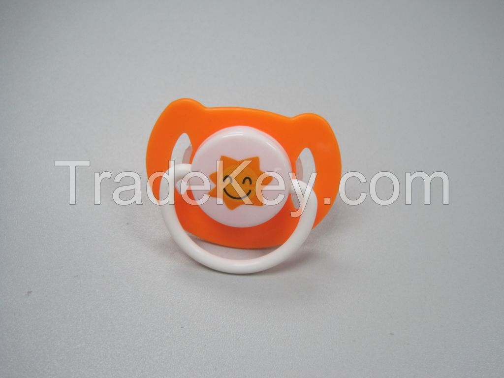 factory wholesale latest design low price baby funny silicone pacifiers with good quality